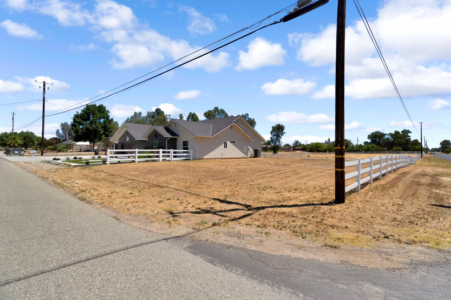12701 Road 35 1/2, Madera, CA 93636