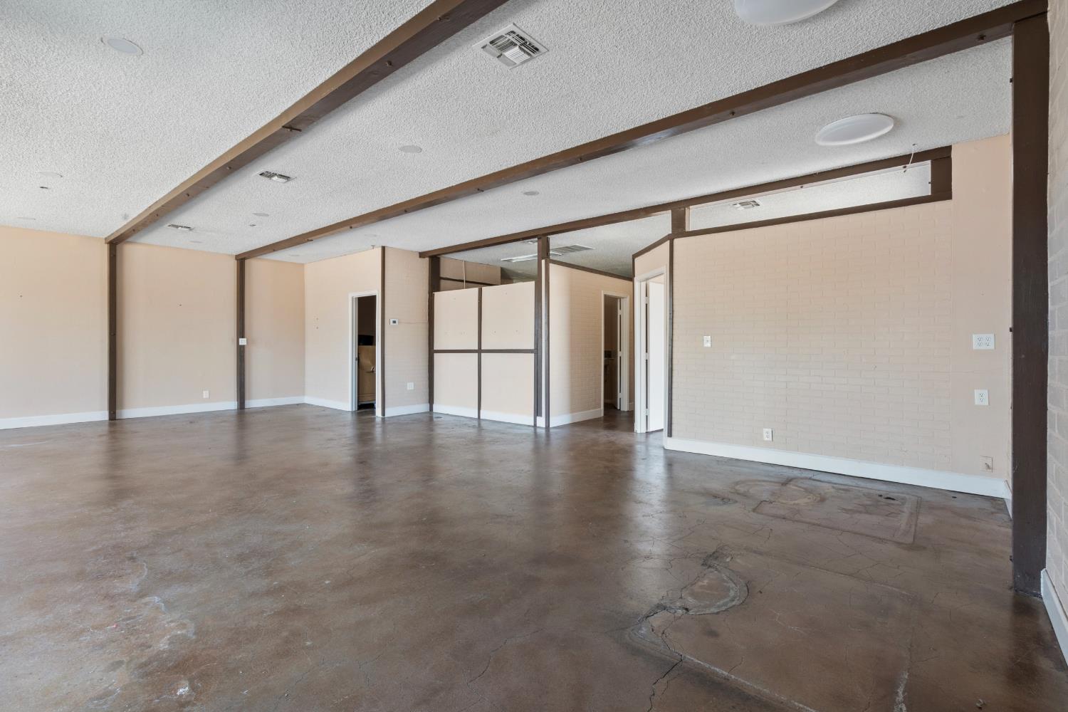 4141 E Gettysburg Ave, Fresno, CA 93726
