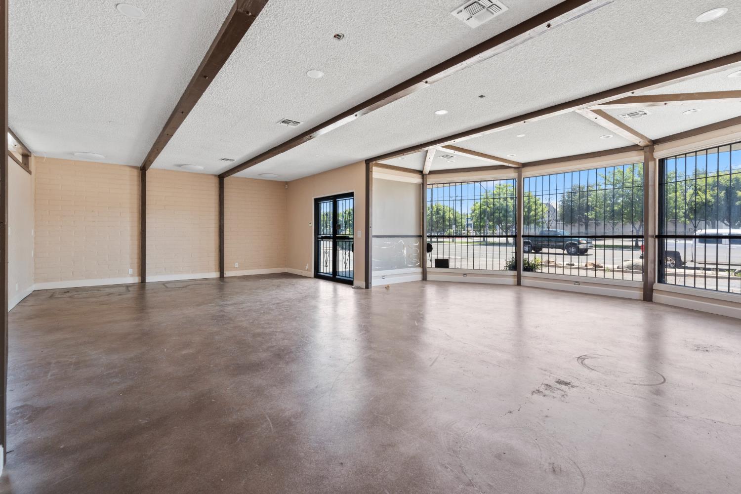 4141 E Gettysburg Ave, Fresno, CA 93726