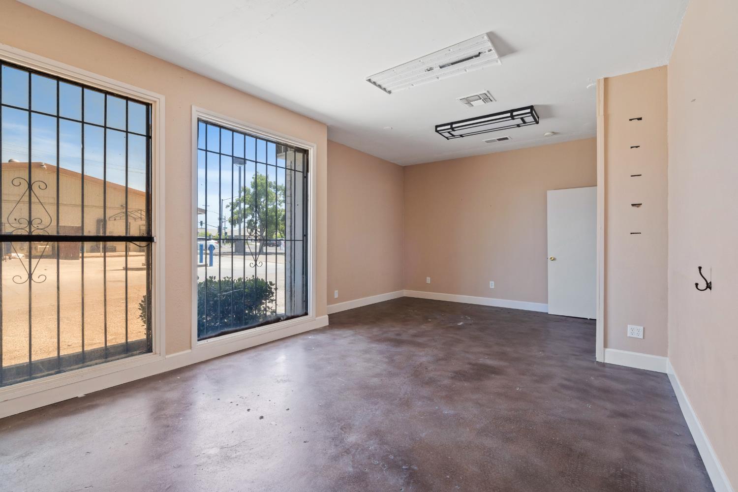 4141 E Gettysburg Ave, Fresno, CA 93726