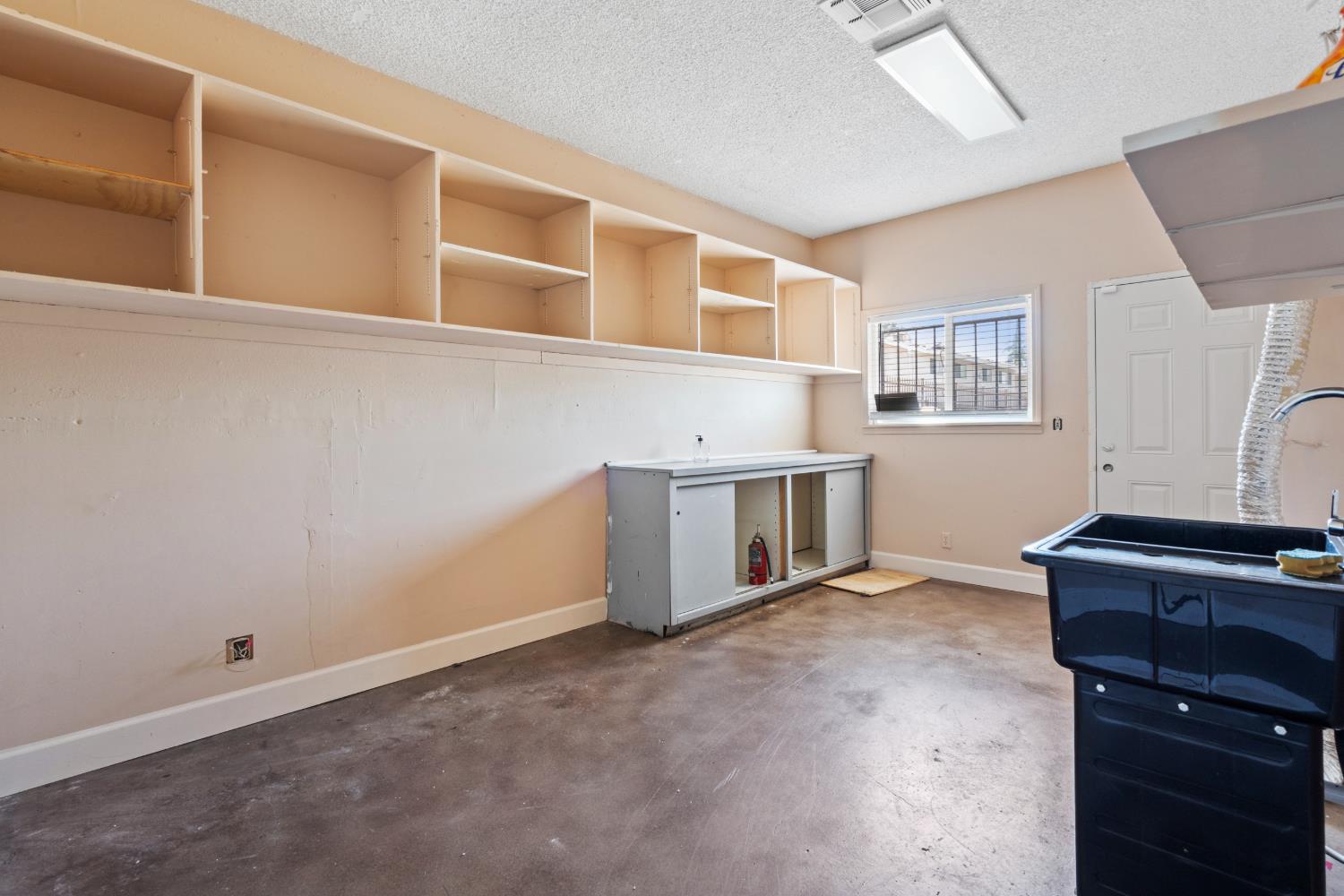 4141 E Gettysburg Ave, Fresno, CA 93726