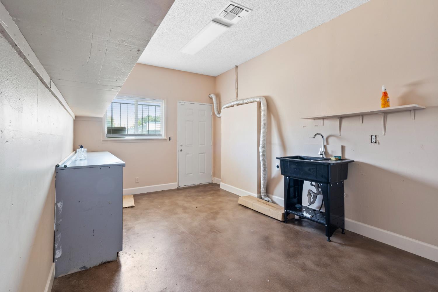 4141 E Gettysburg Ave, Fresno, CA 93726