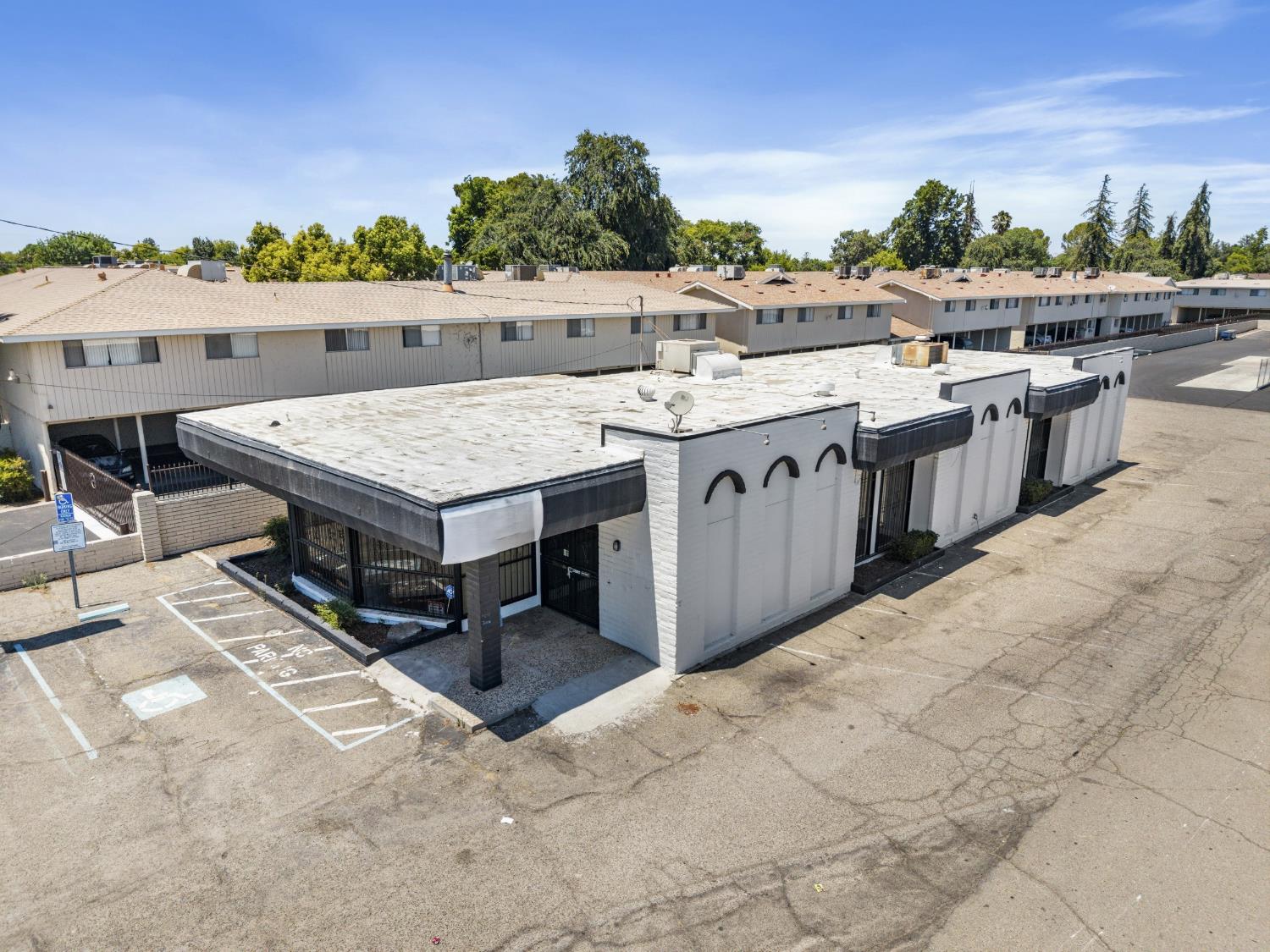 4141 E Gettysburg Ave, Fresno, CA 93726