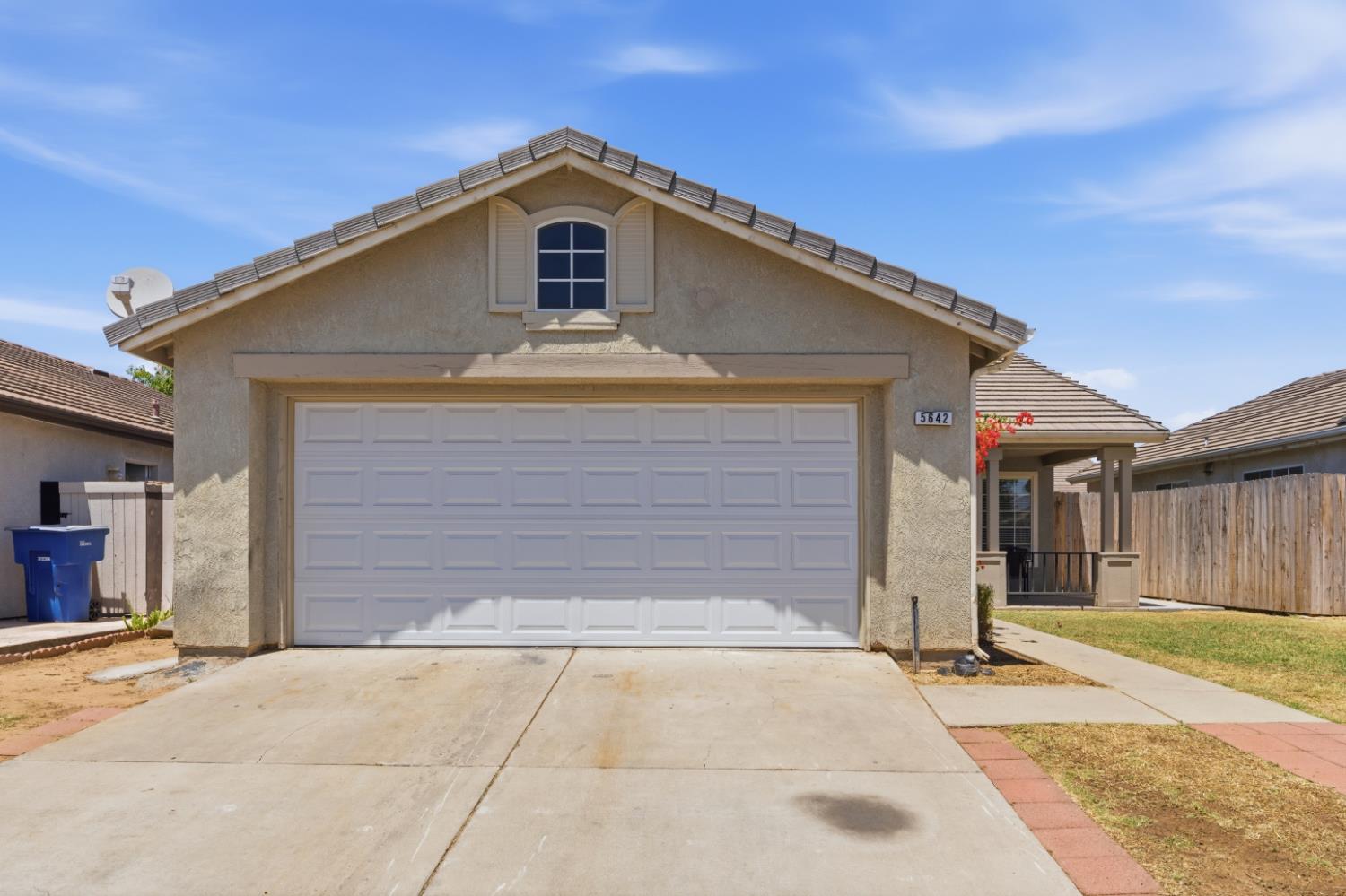 5642 W Donner Ave, Fresno, CA 93722