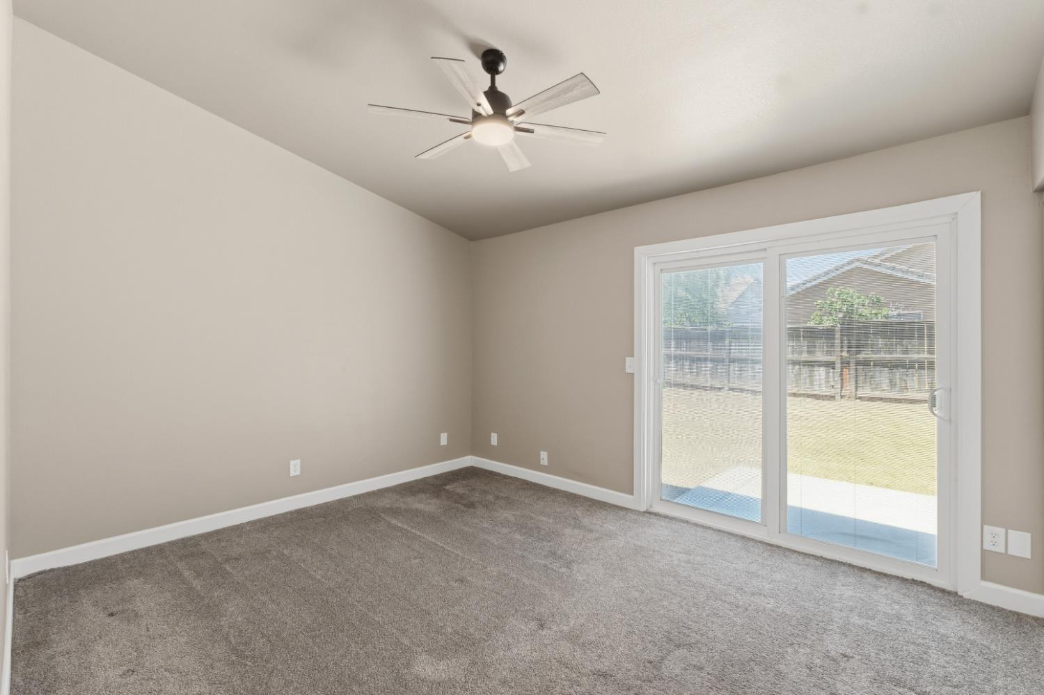 5642 W Donner Ave, Fresno, CA 93722