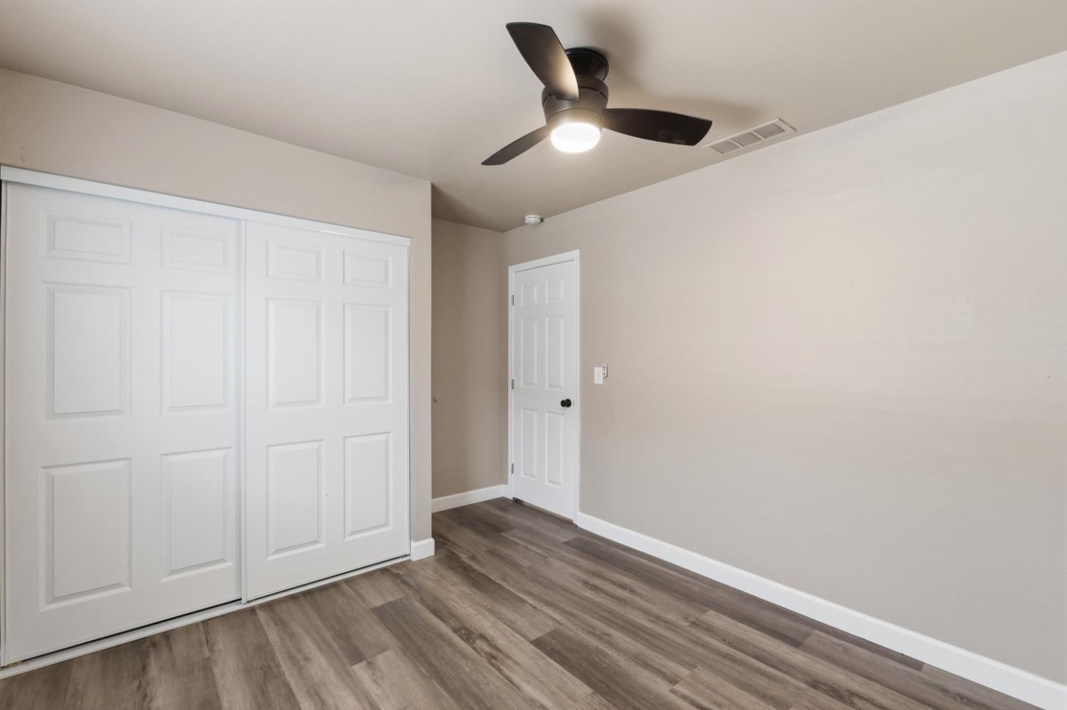 5642 W Donner Ave, Fresno, CA 93722