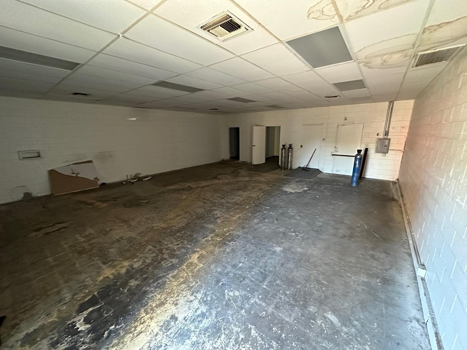 3052 E Belmont Ave, Fresno, CA 93701