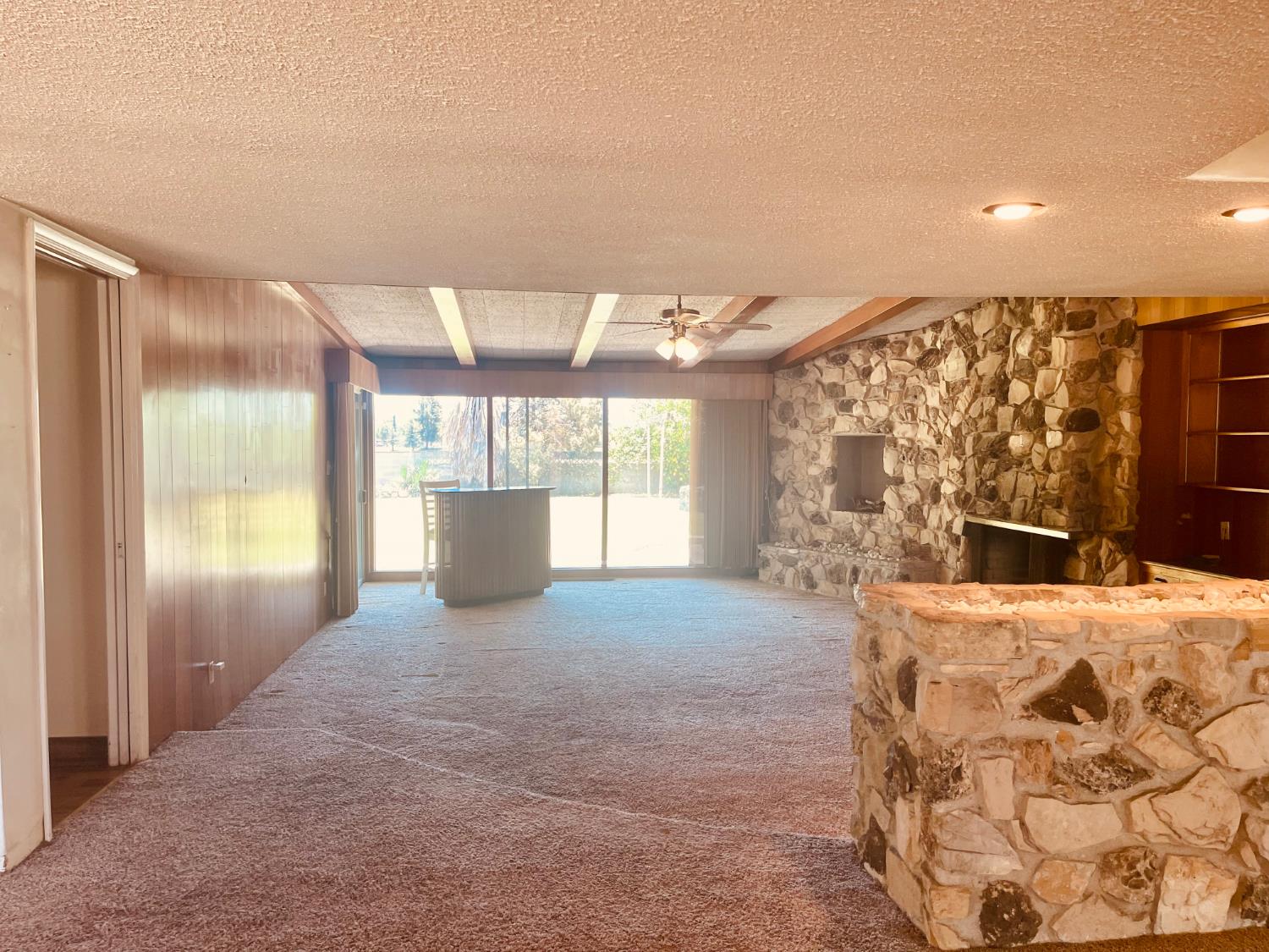 1111 W Kearney Blvd, Fresno, CA 93706