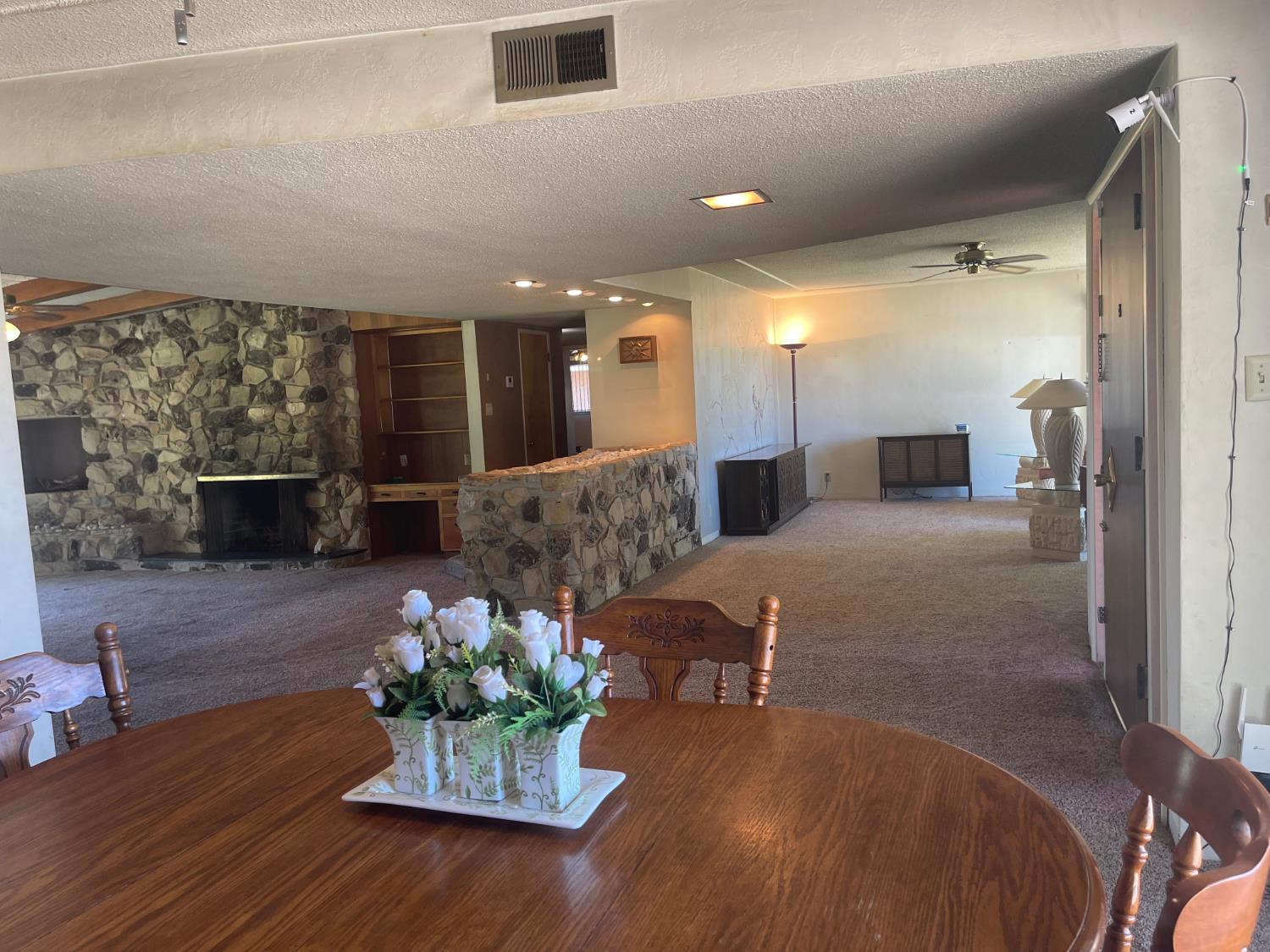 1111 W Kearney Blvd, Fresno, CA 93706