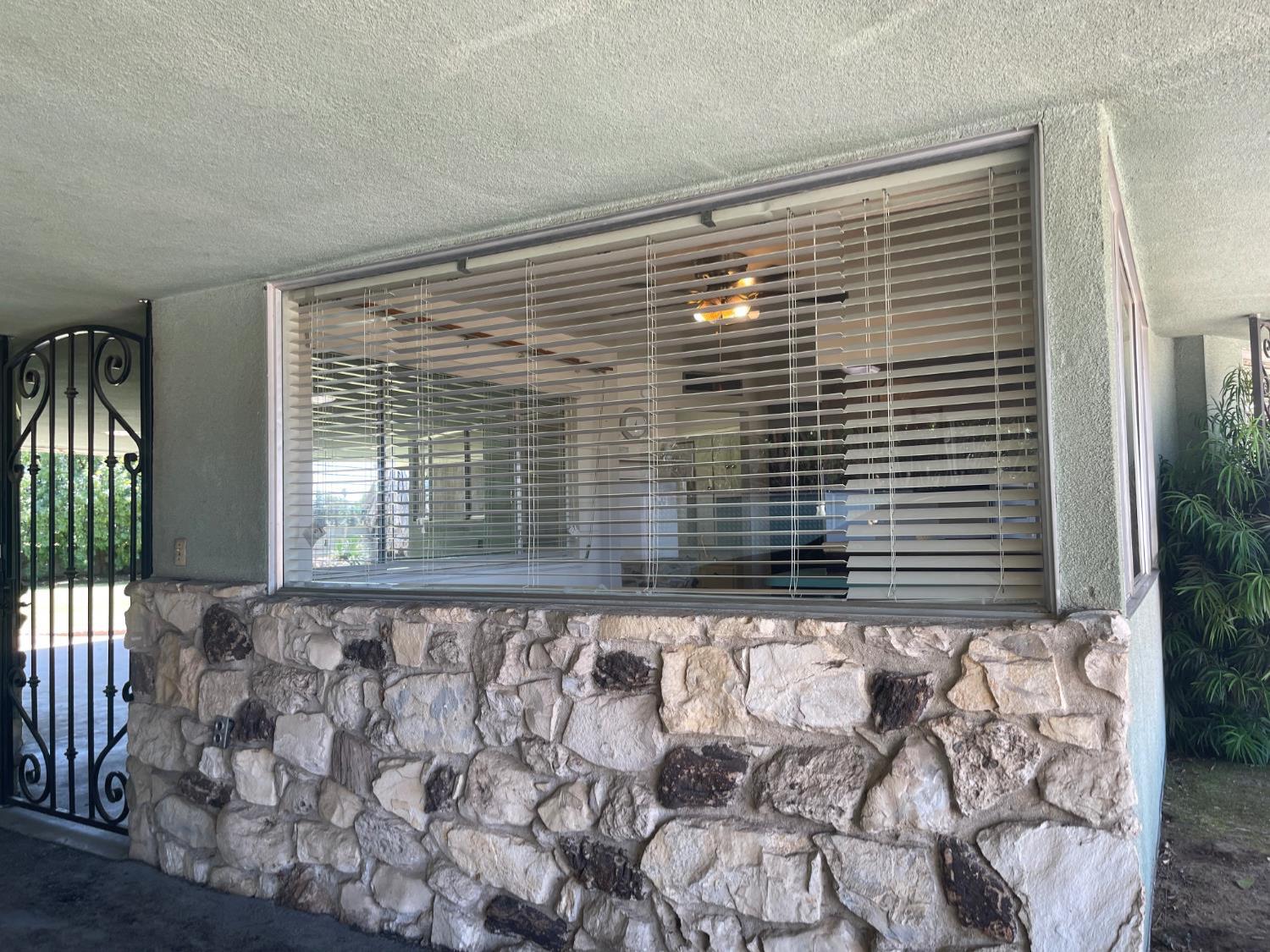 1111 W Kearney Blvd, Fresno, CA 93706