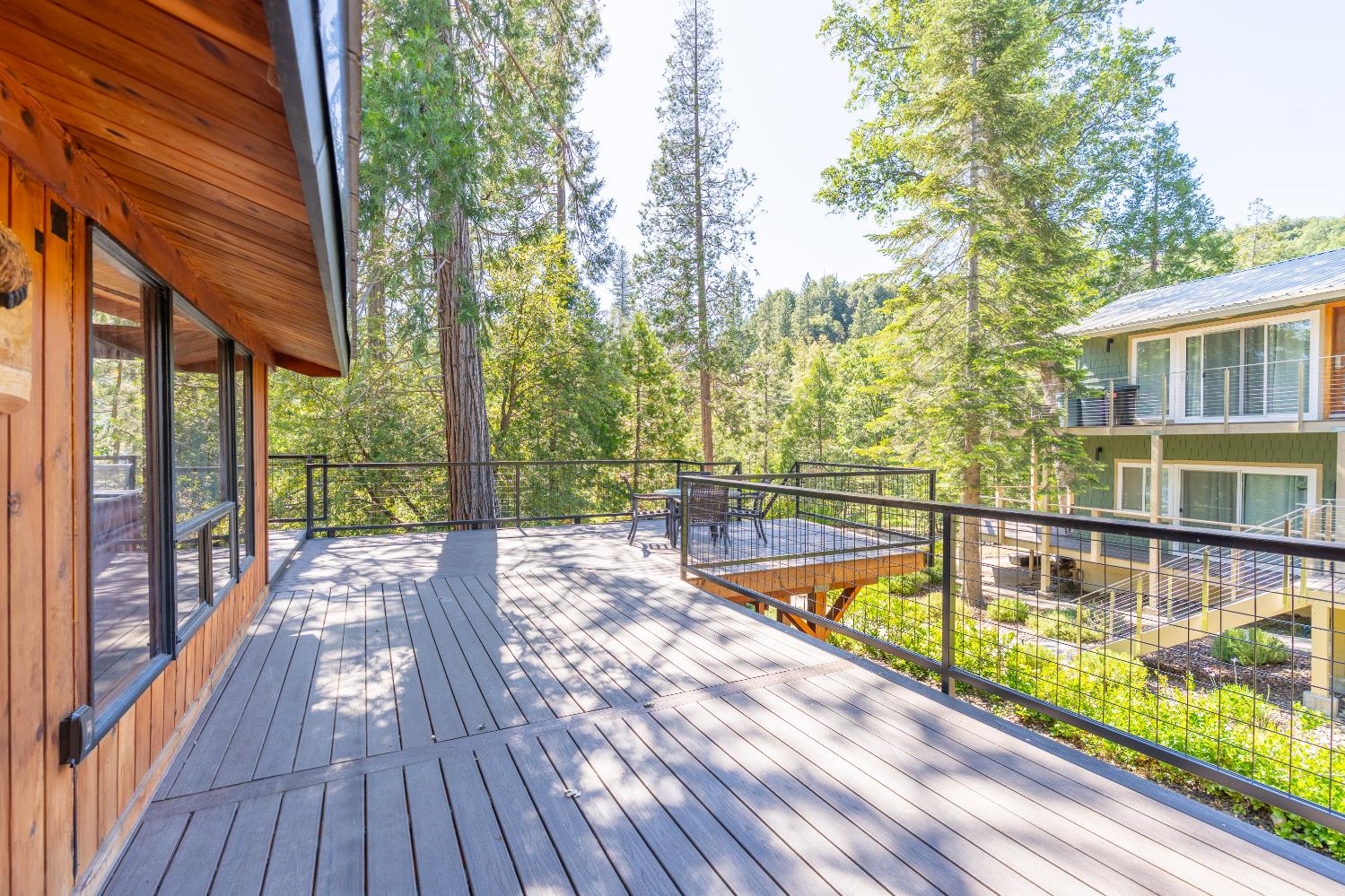 38954 Lake Point Ct, Bass Lake, CA 93604