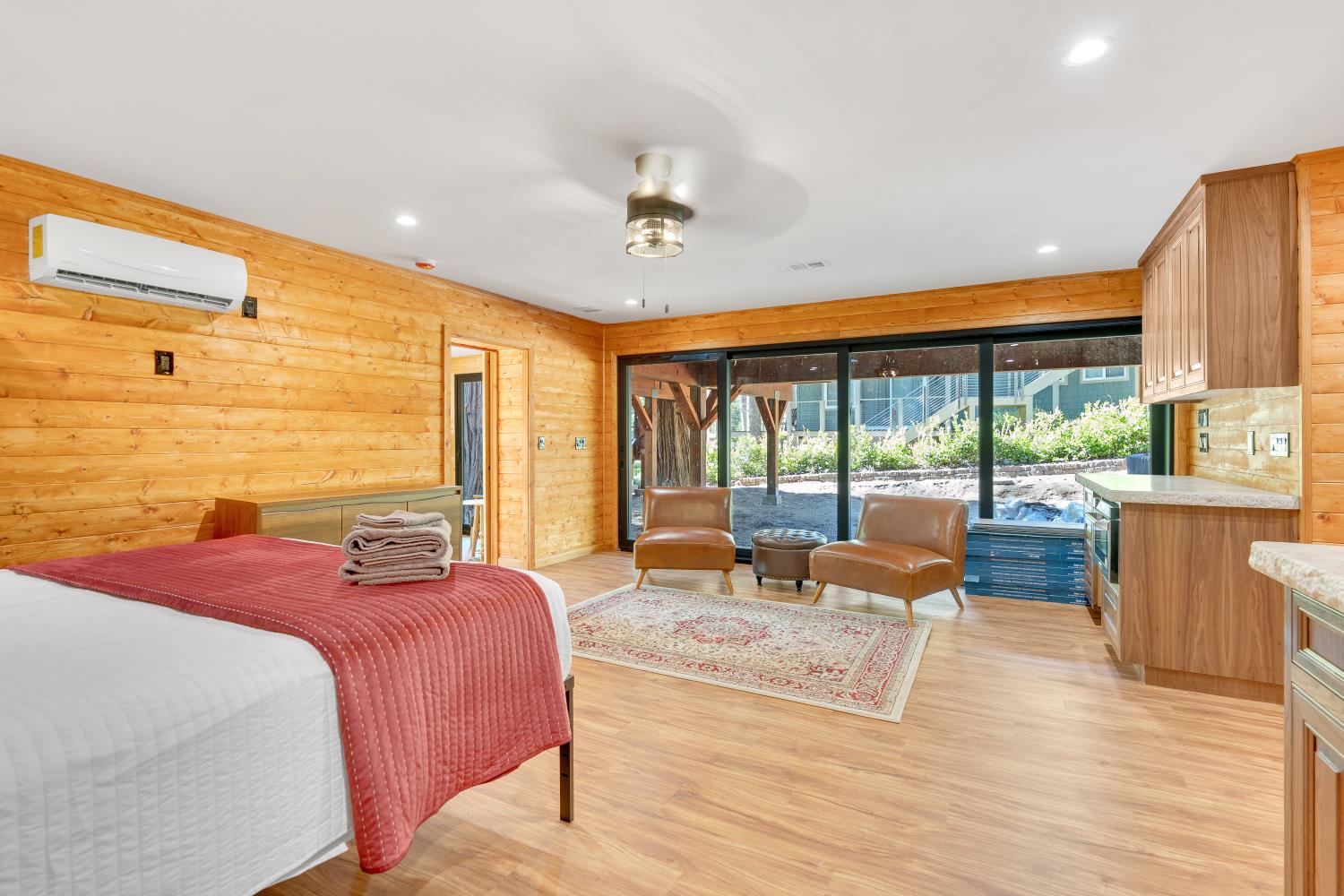 38954 Lake Point Ct, Bass Lake, CA 93604