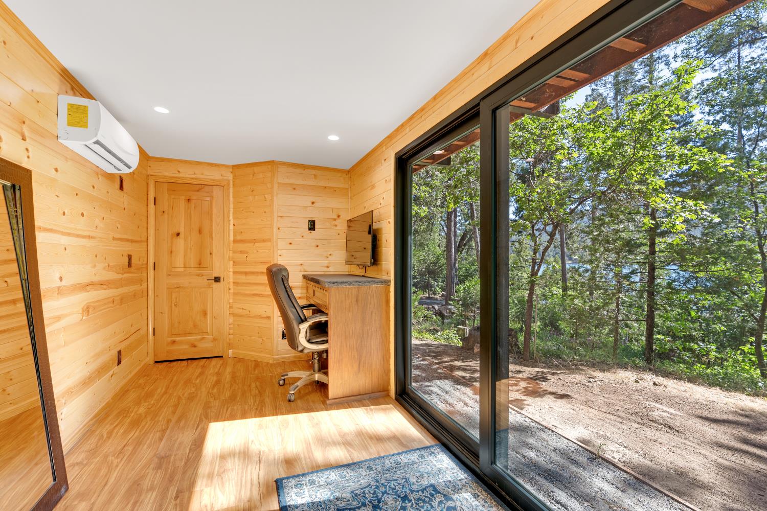 38954 Lake Point Ct, Bass Lake, CA 93604