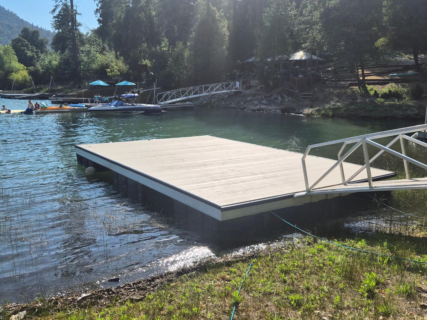 38954 Lake Point Ct, Bass Lake, CA 93604