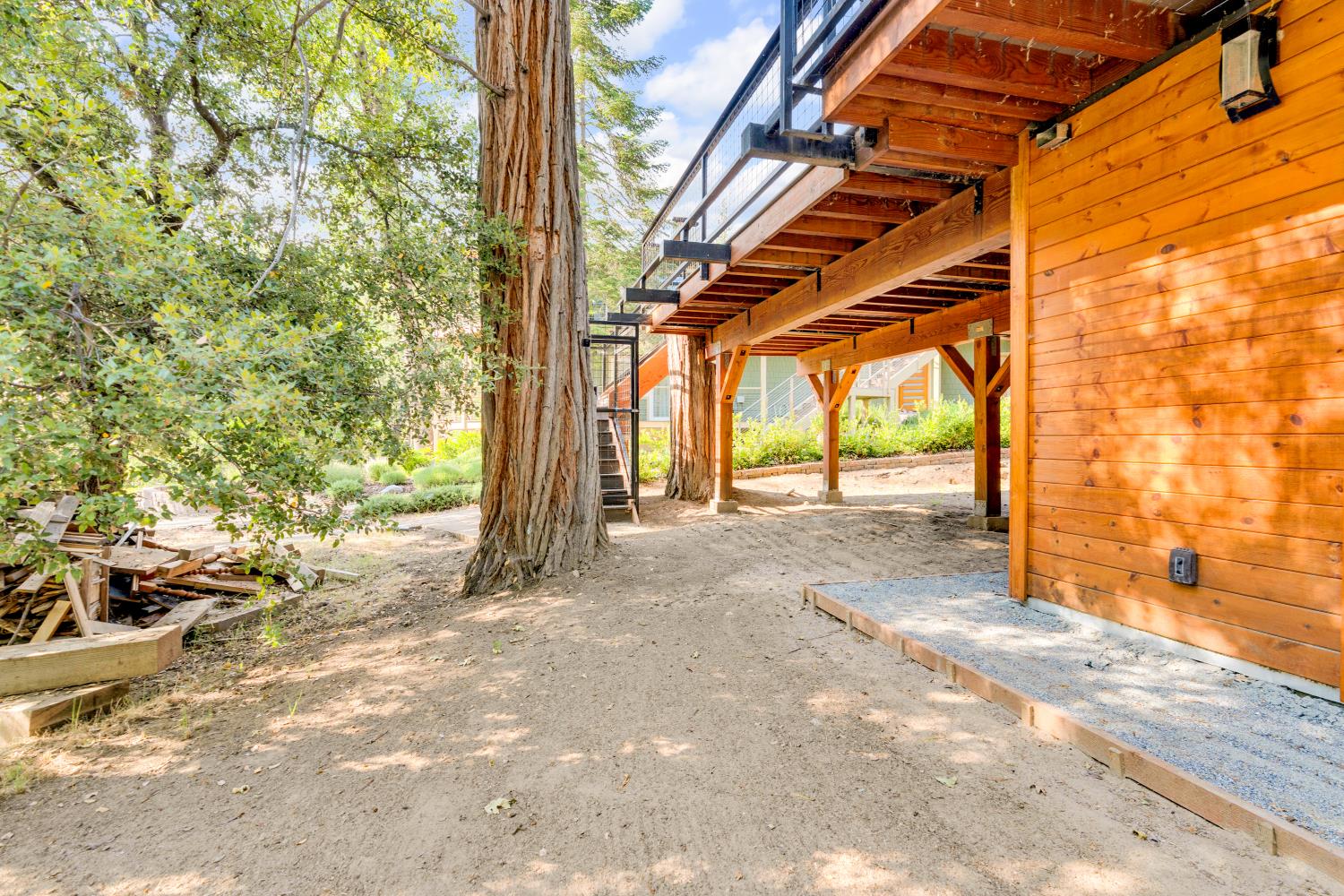 38954 Lake Point Ct, Bass Lake, CA 93604