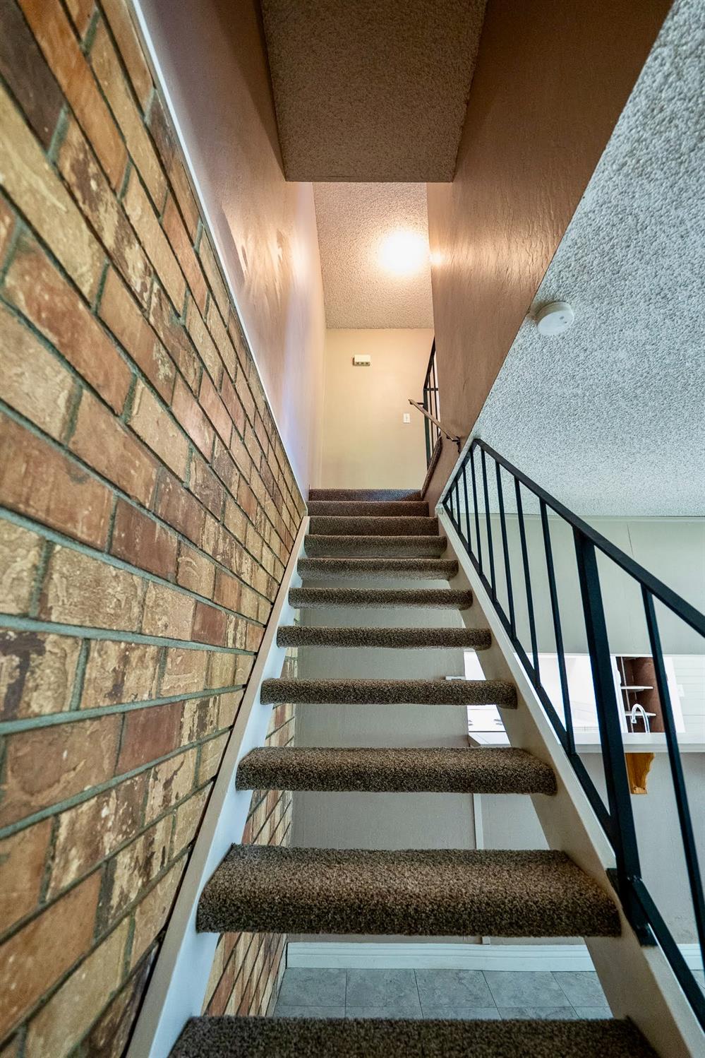 4989 N Holt Ave #103, Fresno, CA 93705