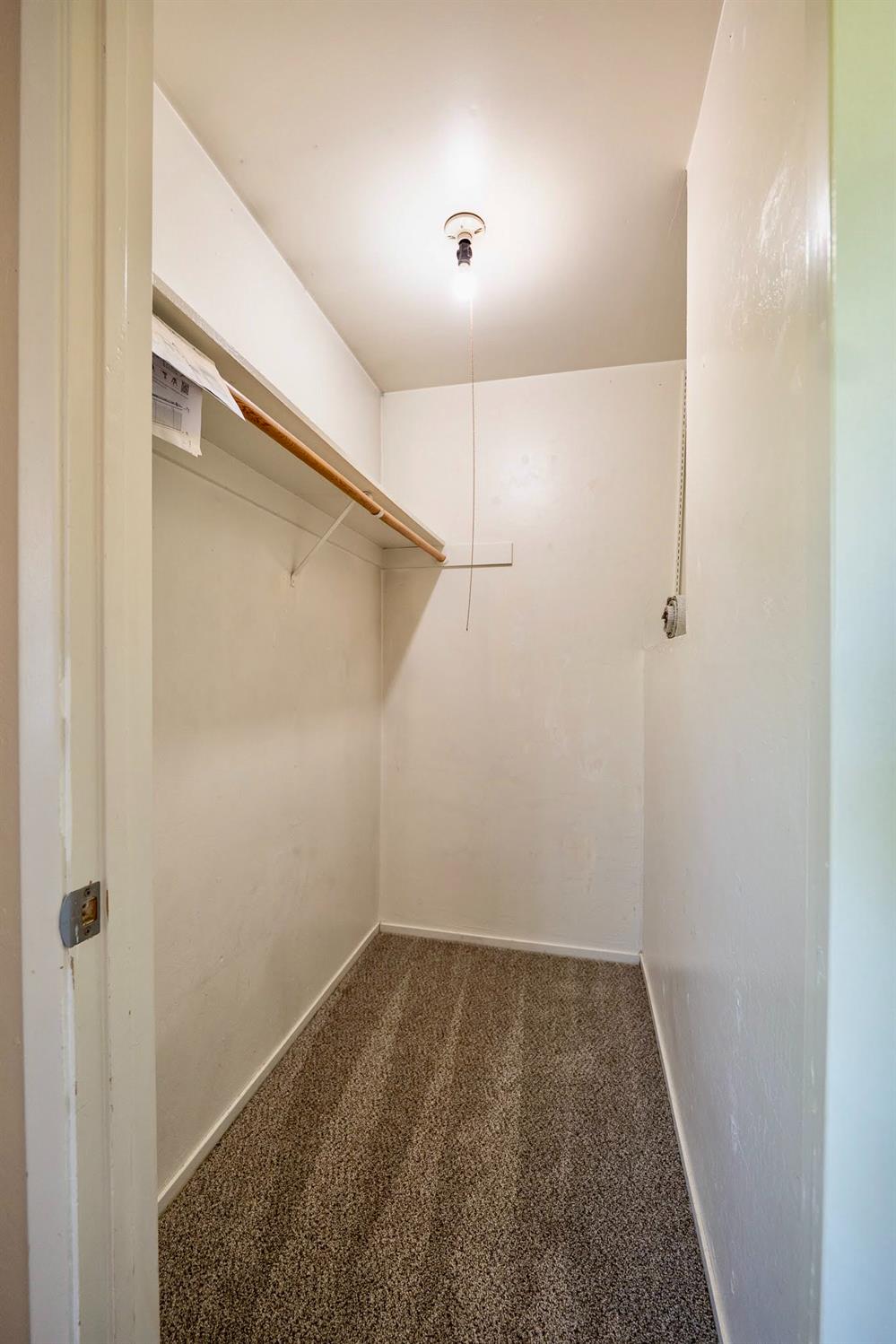 4989 N Holt Ave #103, Fresno, CA 93705