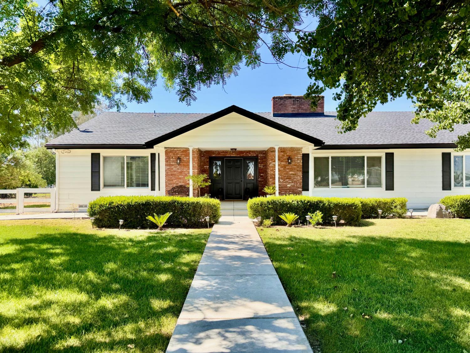 12583 Heather Lane, Clovis, CA 93619