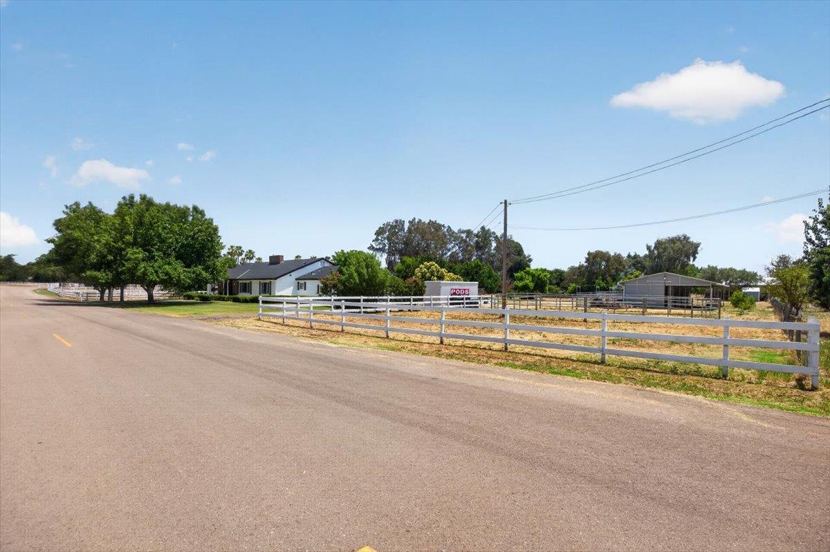 12583 Heather Lane, Clovis, CA 93619