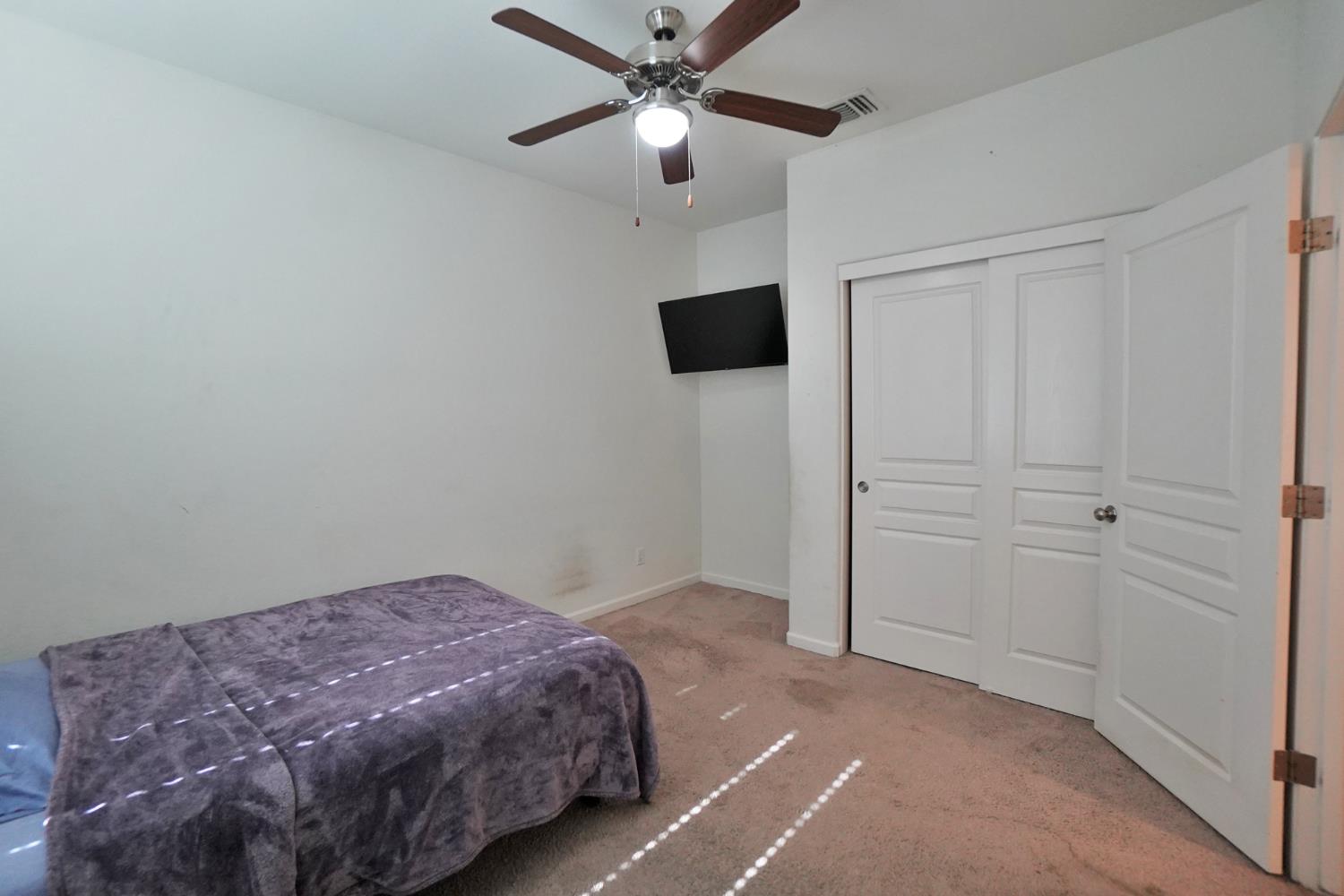 559 Ivory St, Lemoore, CA 93245