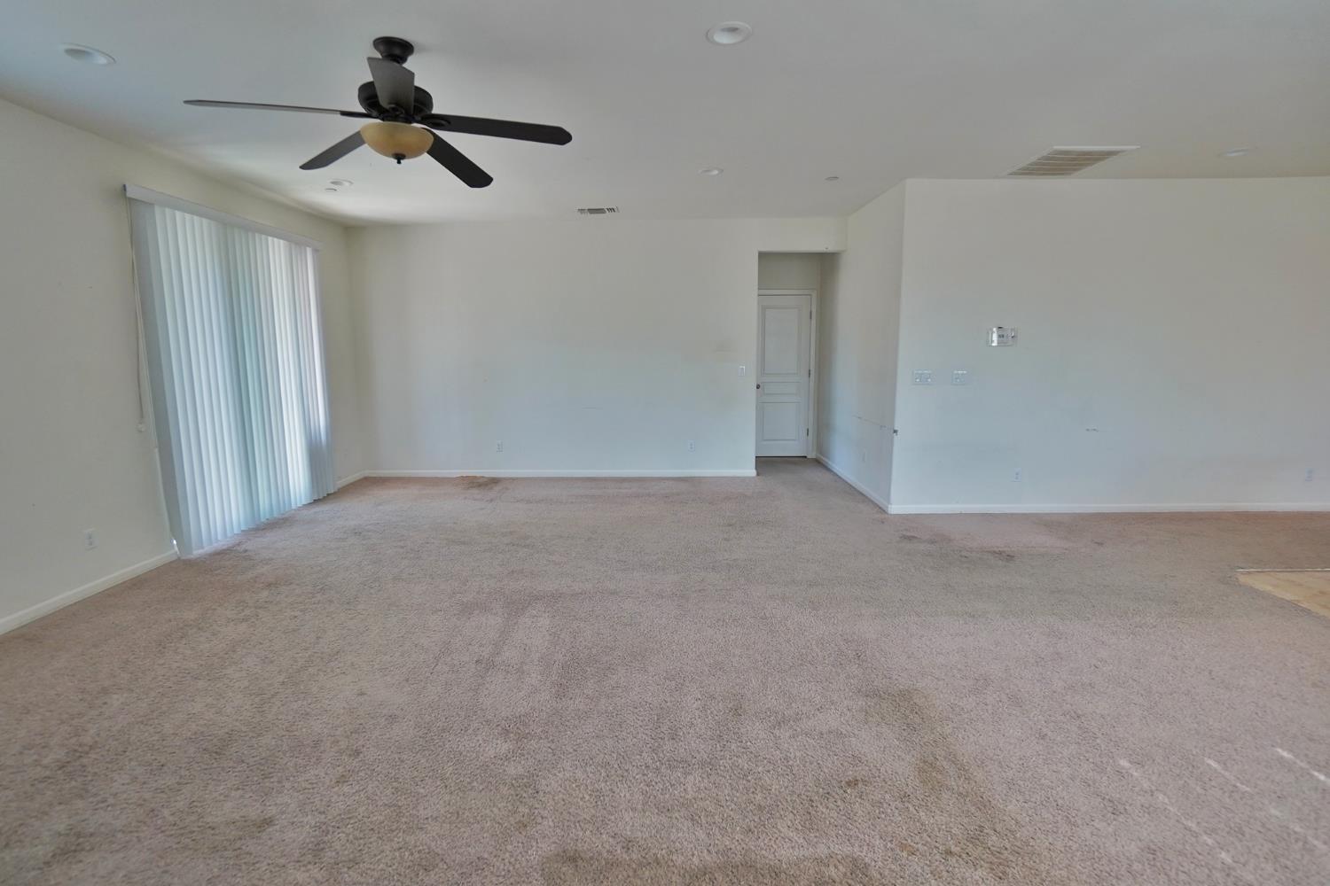 559 Ivory St, Lemoore, CA 93245