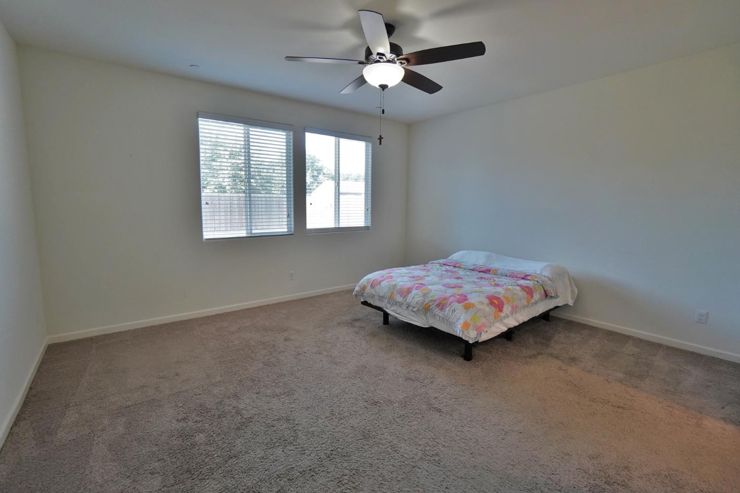 559 Ivory St, Lemoore, CA 93245