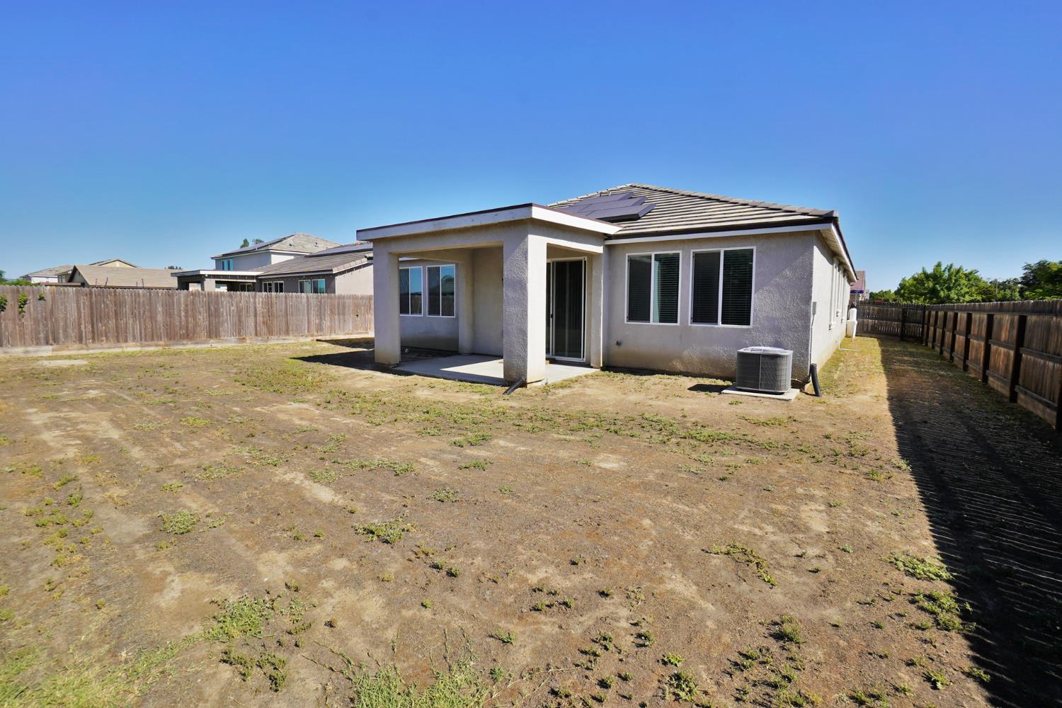 559 Ivory St, Lemoore, CA 93245