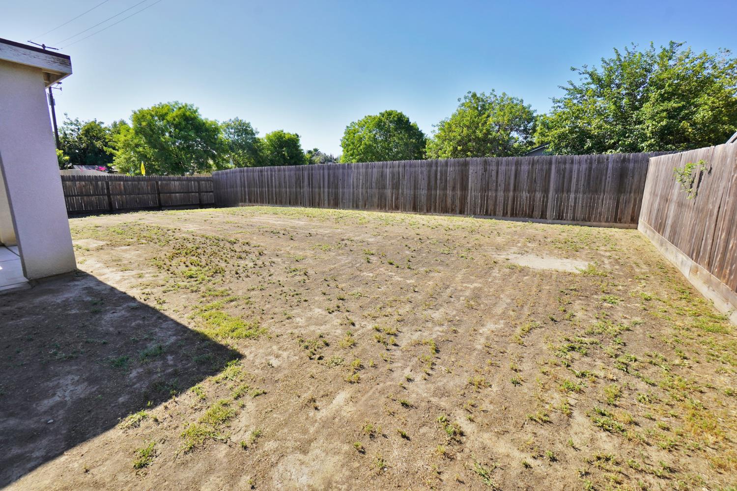 559 Ivory St, Lemoore, CA 93245