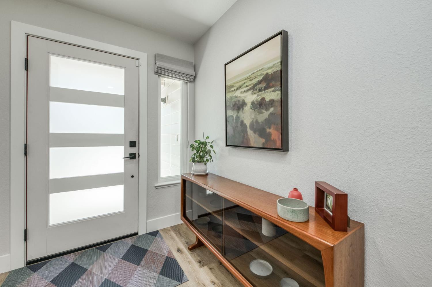 750 E Wood Duck Cir, Fresno, CA 93730