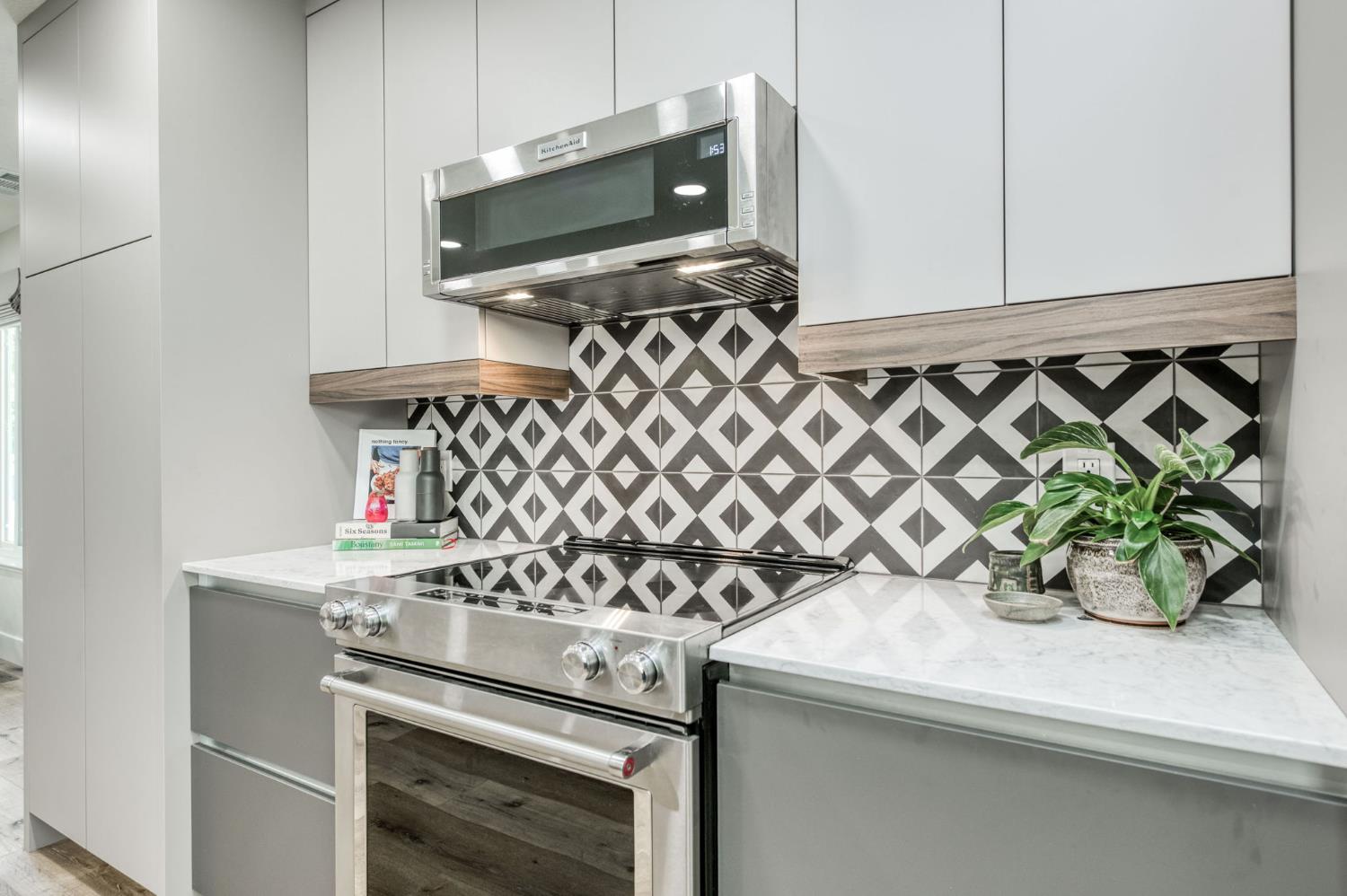 750 E Wood Duck Cir, Fresno, CA 93730