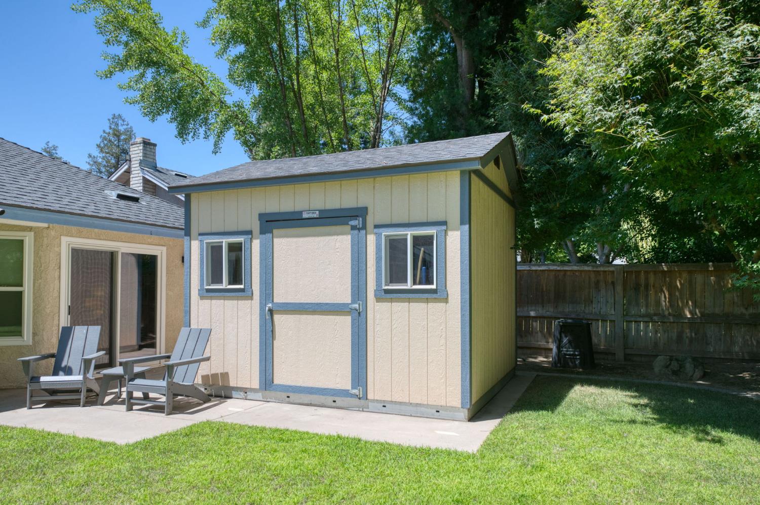 750 E Wood Duck Cir, Fresno, CA 93730