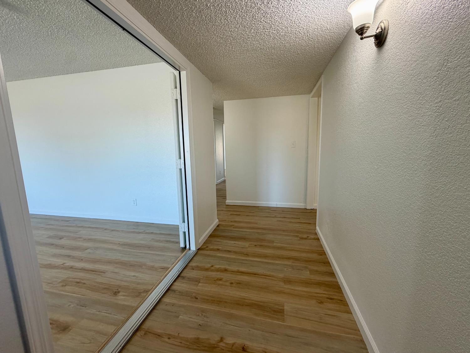 2096 E Sierra Ave, Fresno, CA 93710
