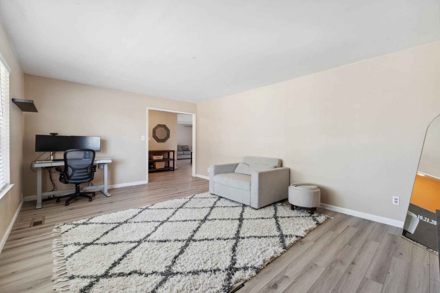 2051 E Fremont, Fresno, CA 93710