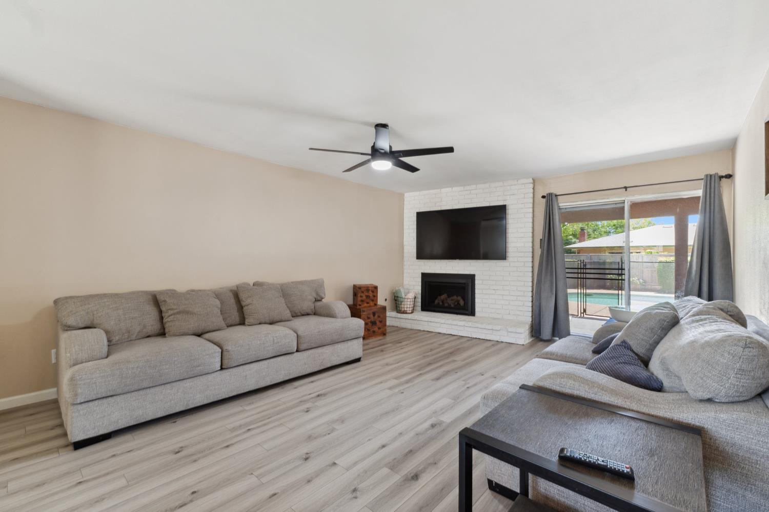 2051 E Fremont, Fresno, CA 93710