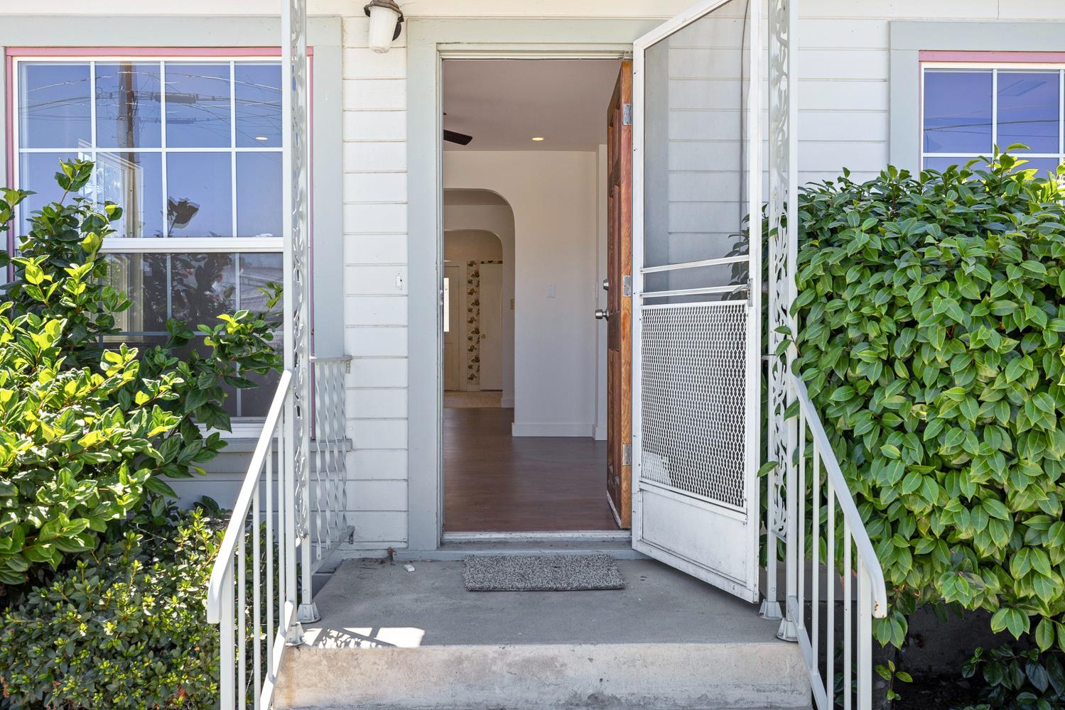 246 E Valley St, Coalinga, CA 93210