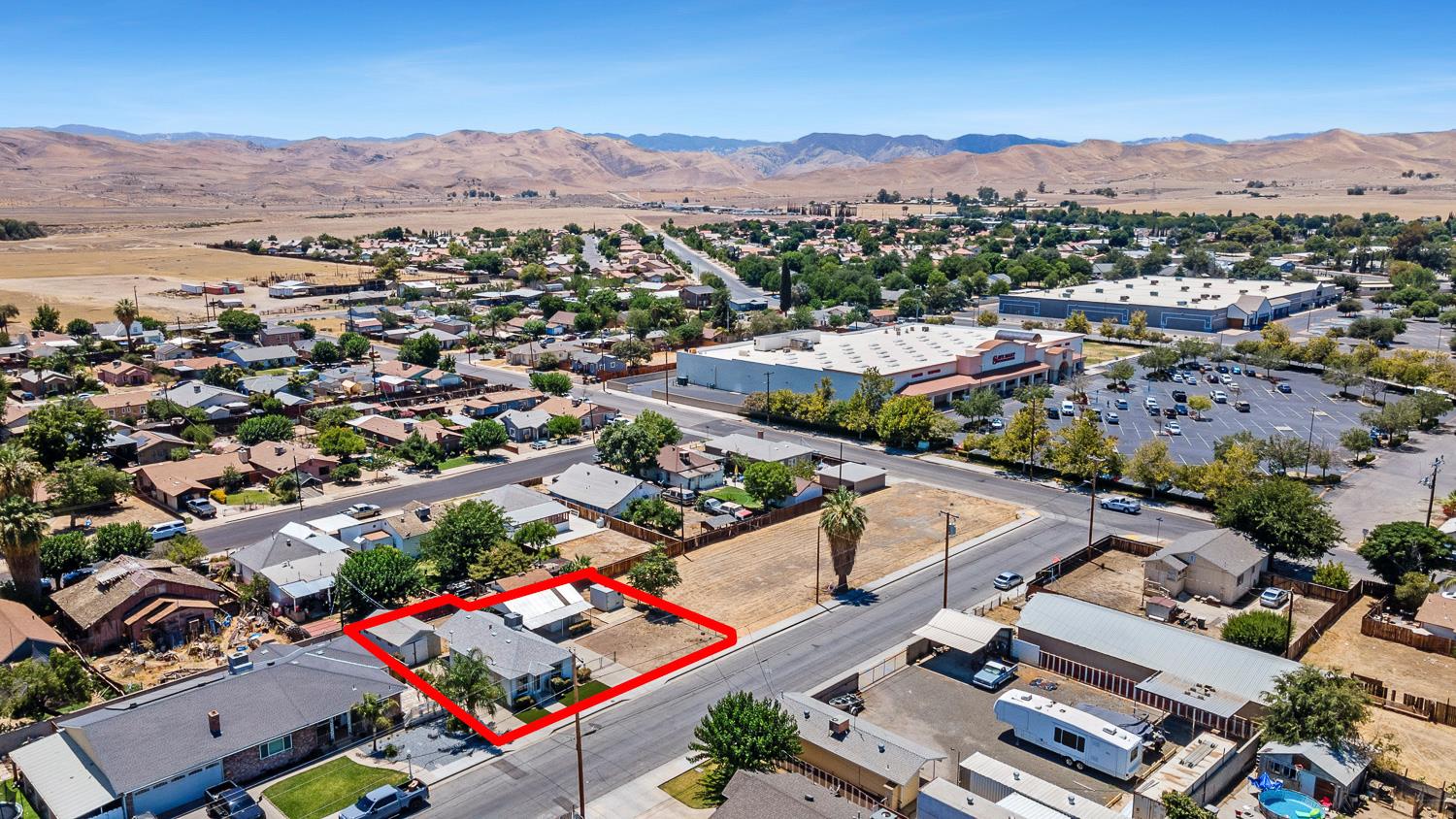 246 E Valley St, Coalinga, CA 93210