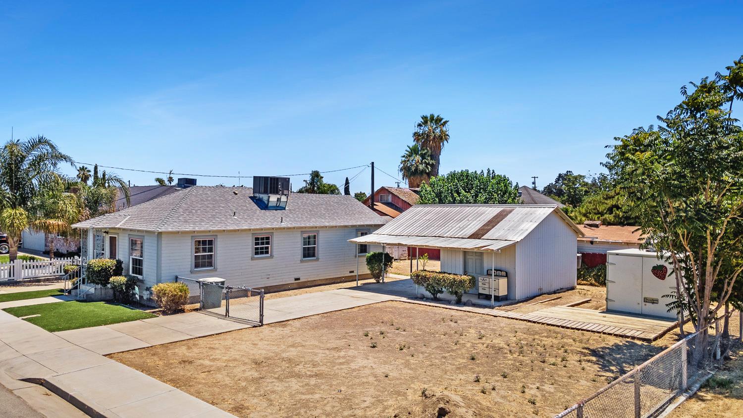 246 E Valley St, Coalinga, CA 93210