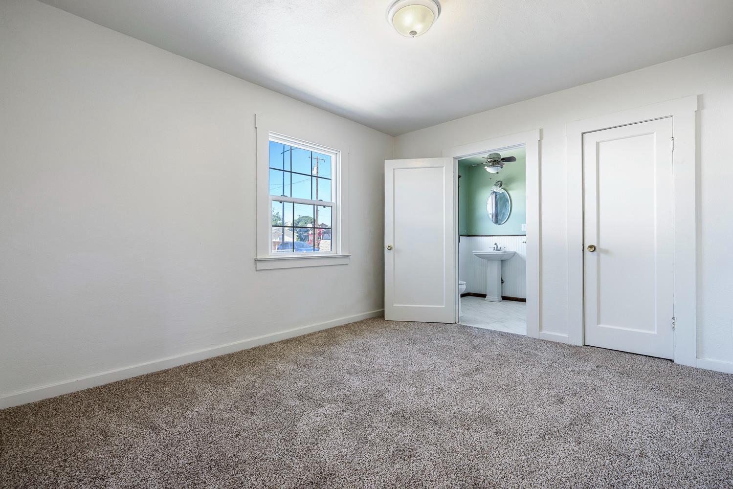 246 E Valley St, Coalinga, CA 93210