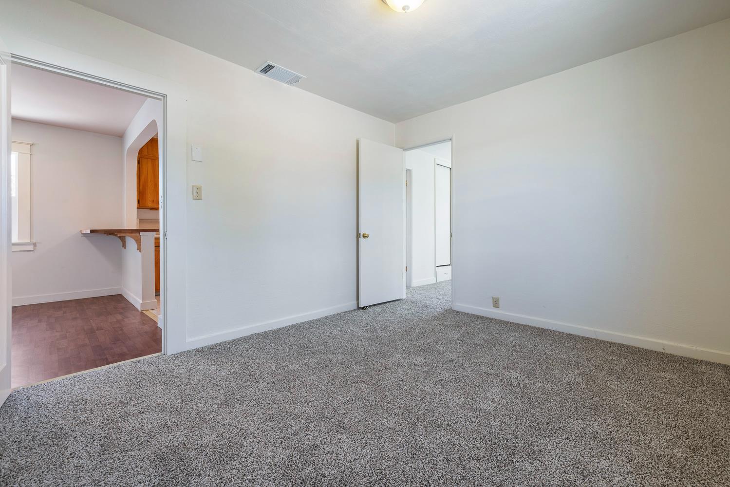 246 E Valley St, Coalinga, CA 93210