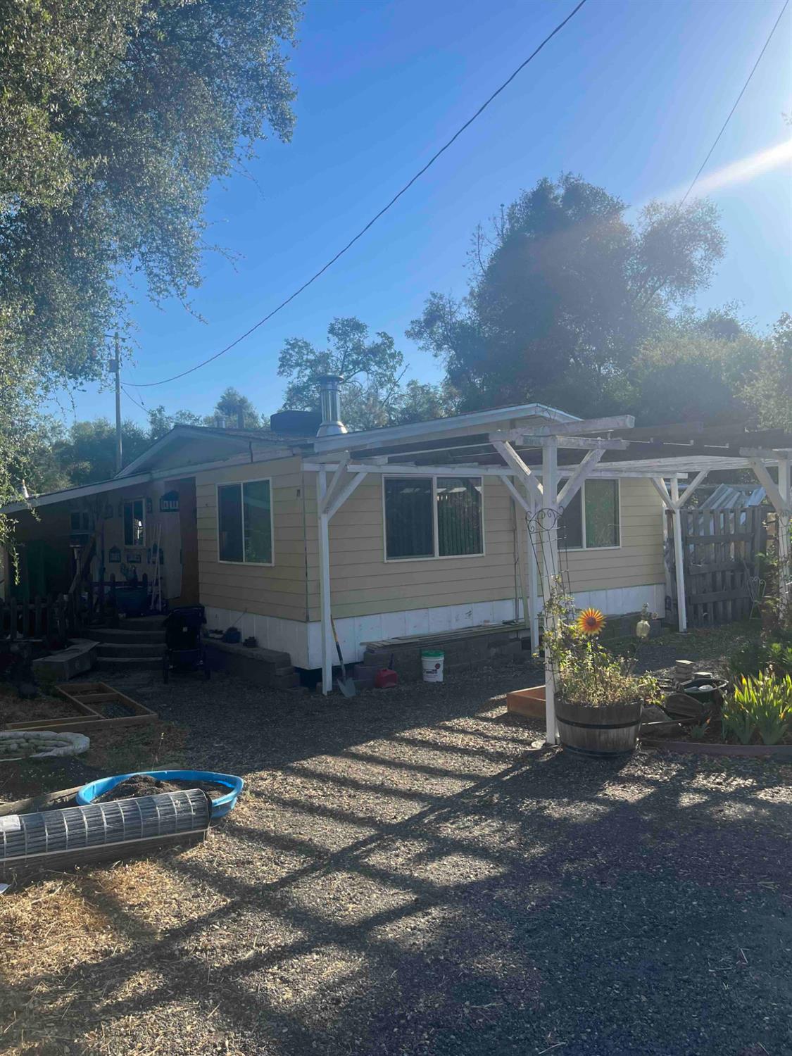 45990 Hawk Ln, Coarsegold, CA 93614