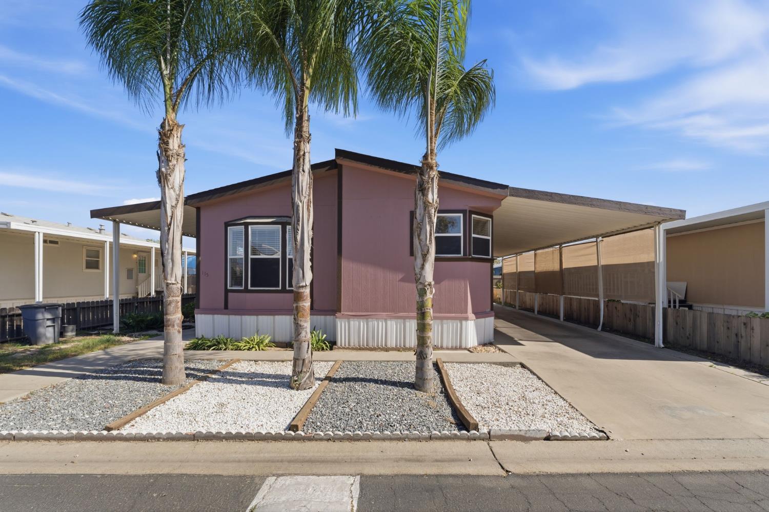 900 Rankin Ave, Tulare, CA 93274
