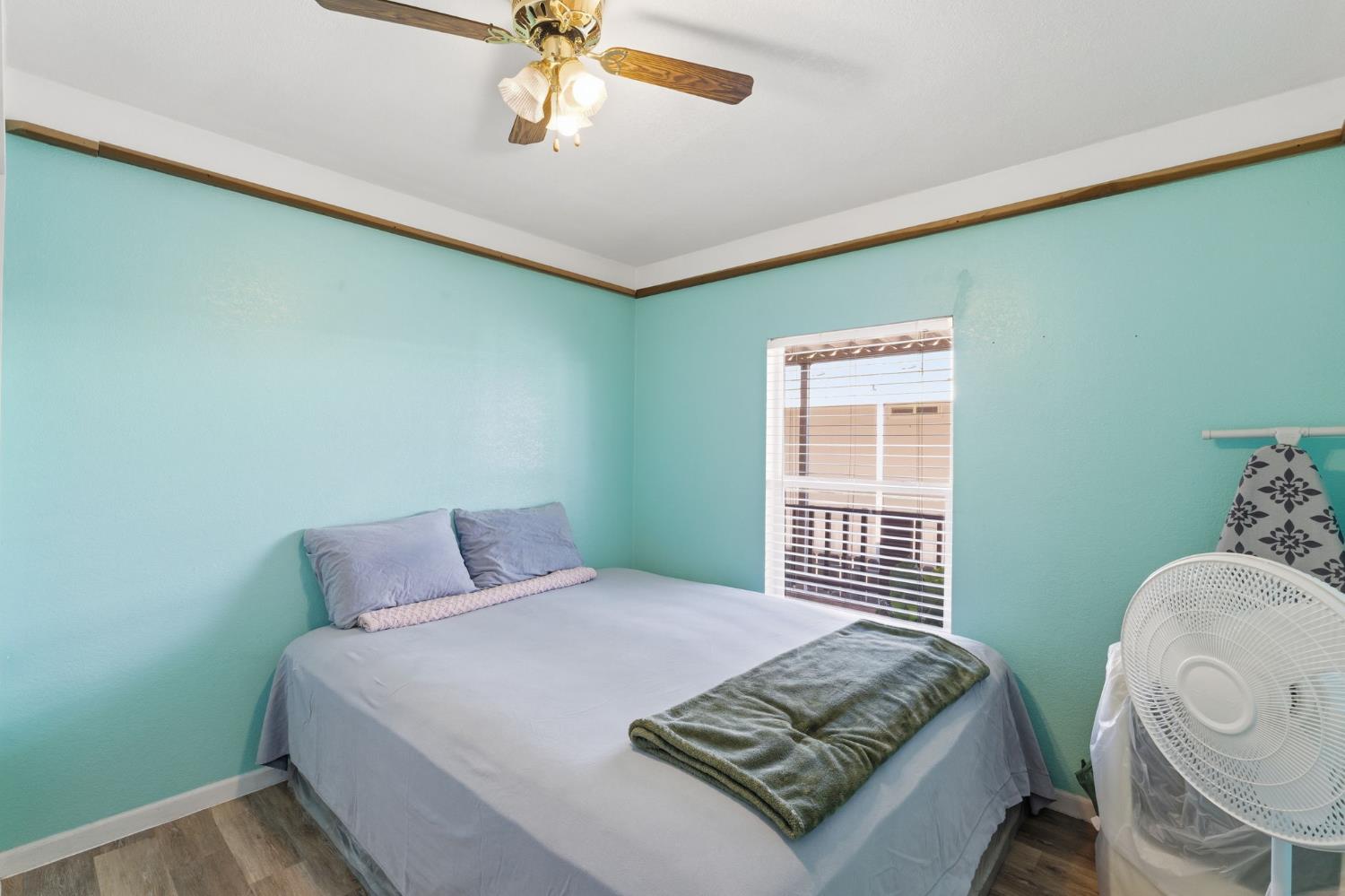 900 Rankin Ave, Tulare, CA 93274