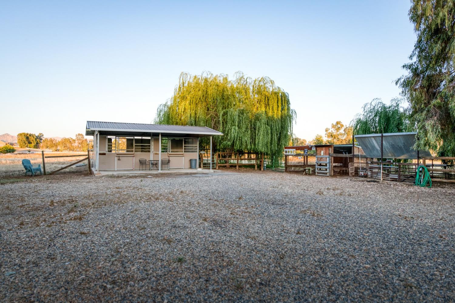 8584 N Madsen Ave, Clovis, CA 93619