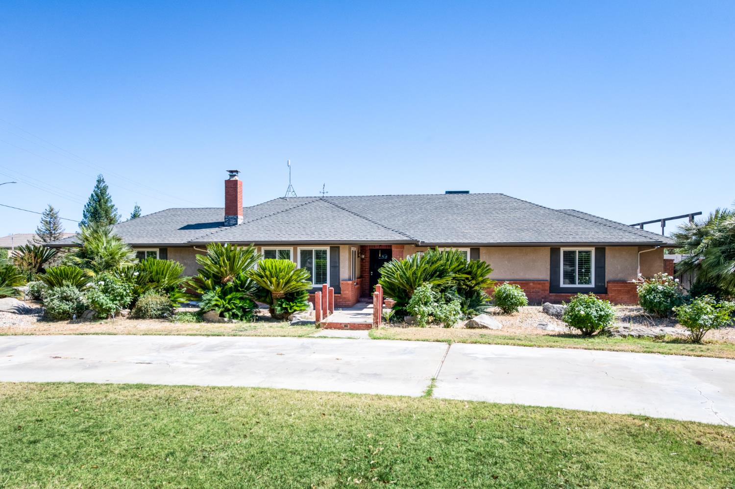 6503 W Rialto Ave, Fresno, CA 93723