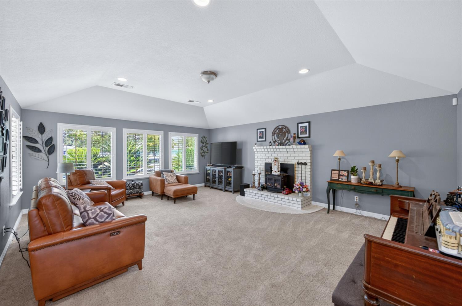 6503 W Rialto Ave, Fresno, CA 93723