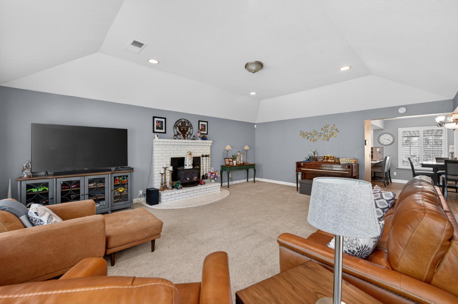 6503 W Rialto Ave, Fresno, CA 93723