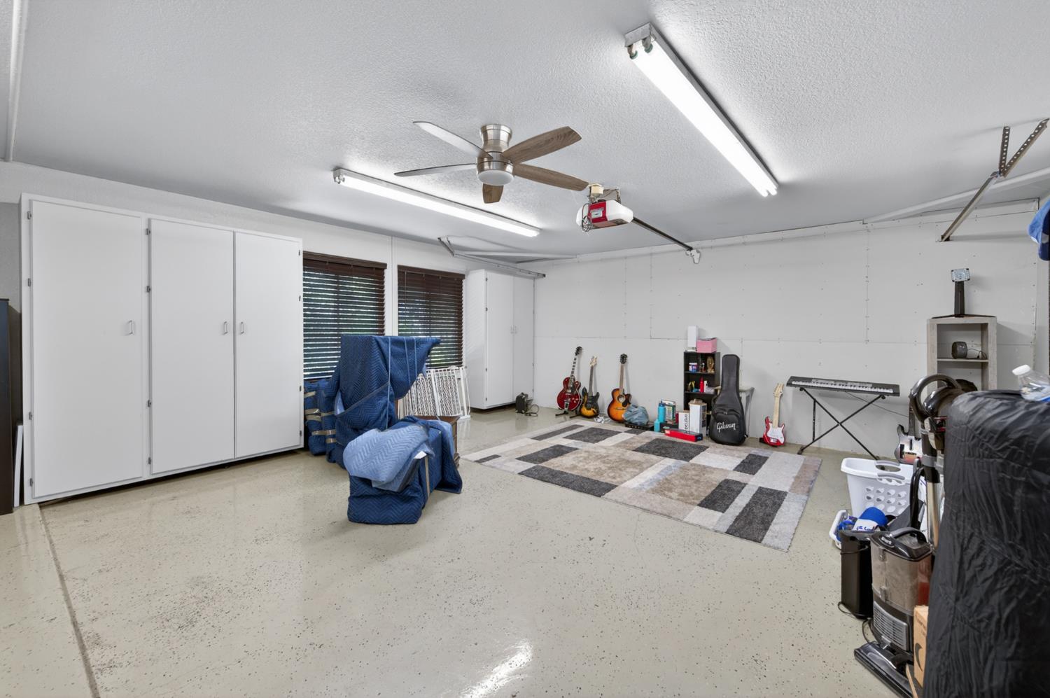 6503 W Rialto Ave, Fresno, CA 93723