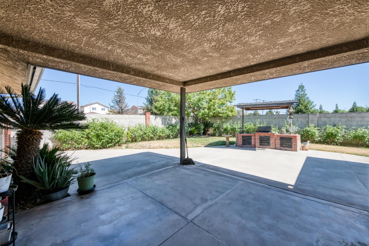 6503 W Rialto Ave, Fresno, CA 93723