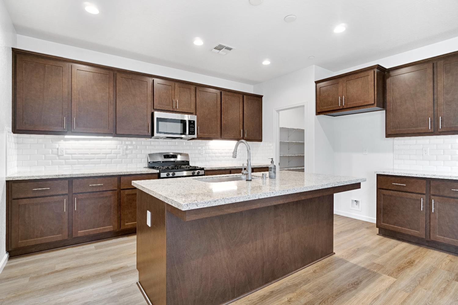 770 S Argyle Ave, Fowler, CA 93625