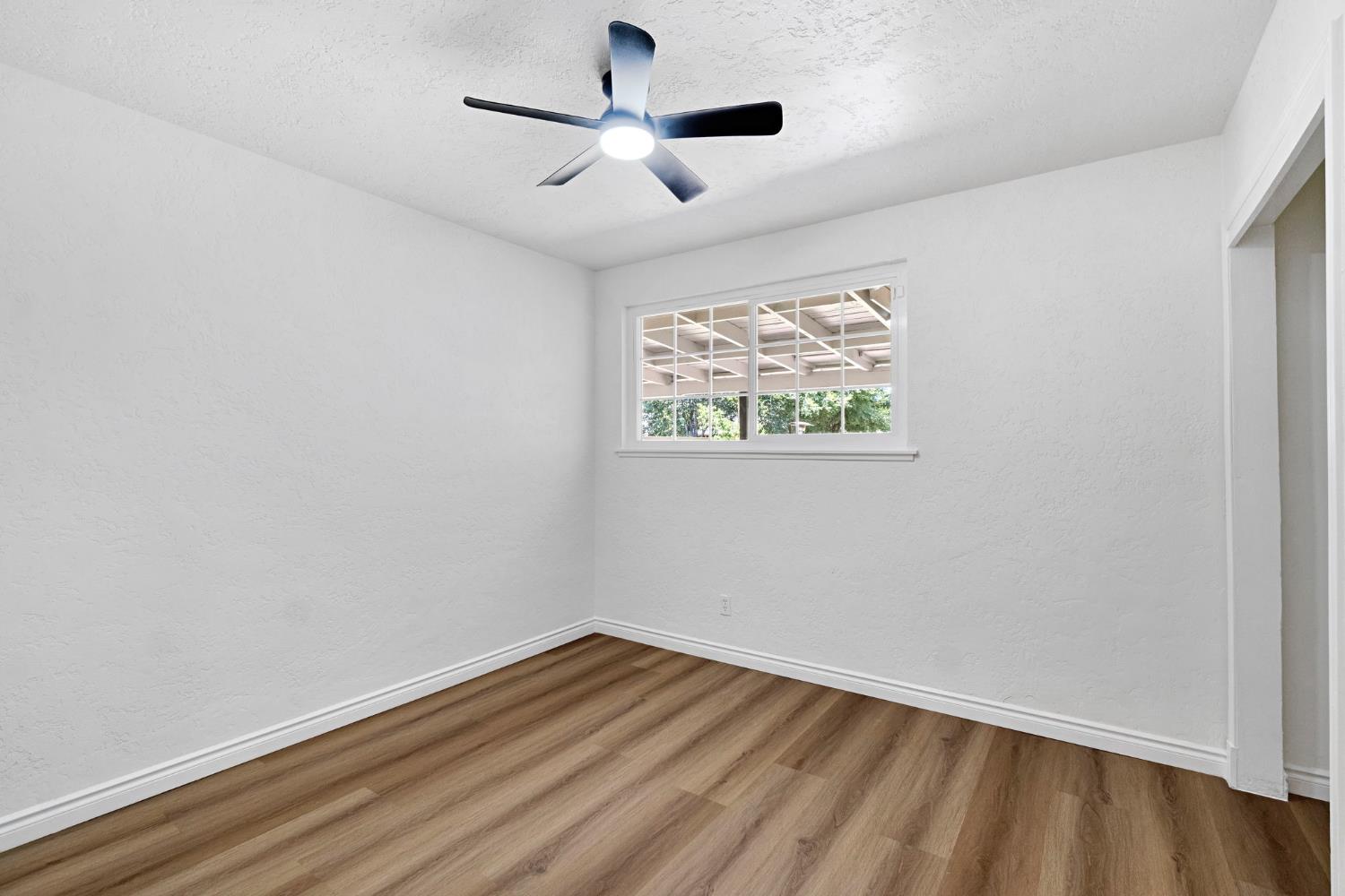 2845 E Swift Ave, Fresno, CA 93726